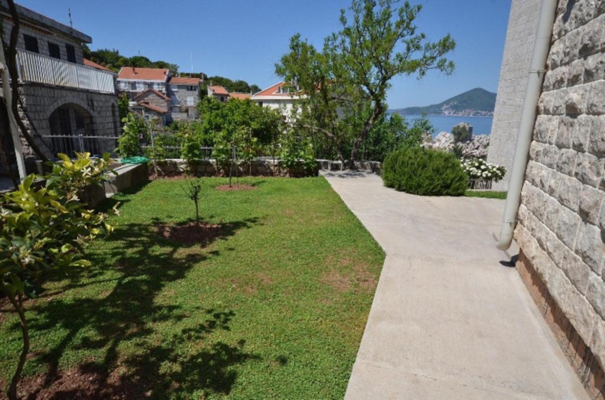 Guest House Villa Pastrovka Светі-Стефан Екстер'єр фото